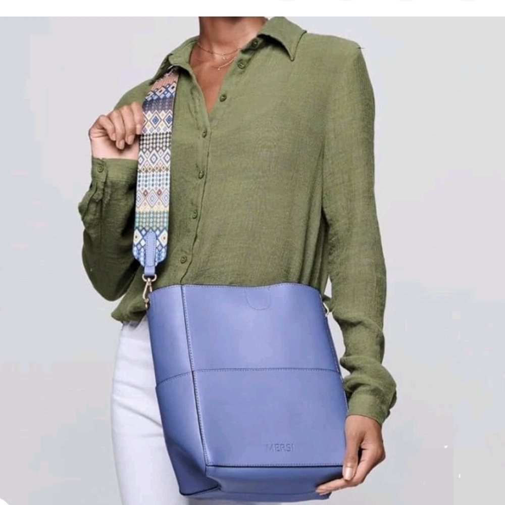 NWT Mersi Vegan Leather Blue Demi Bucket Boho Shoulder Bag Multi Strap Wristlet